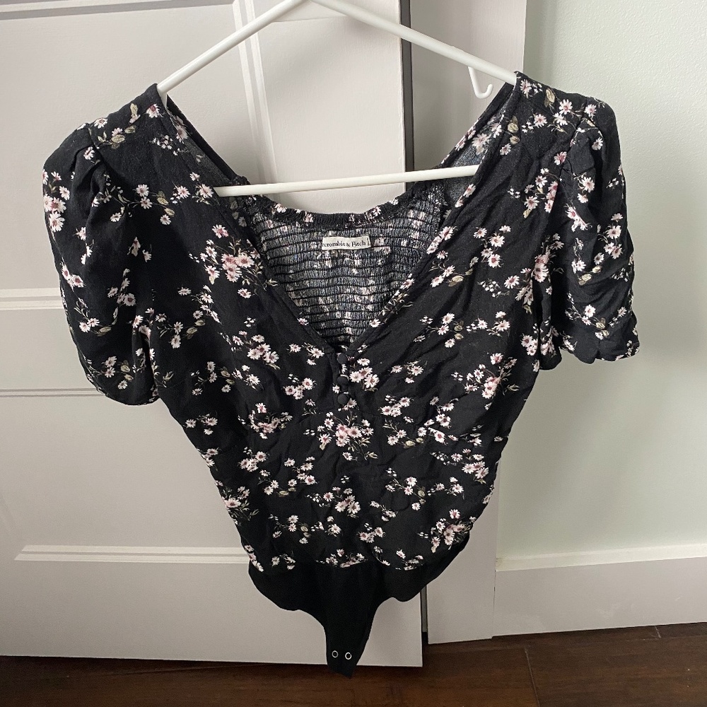 ABERCROMBIE & FITCH BODYSUIT